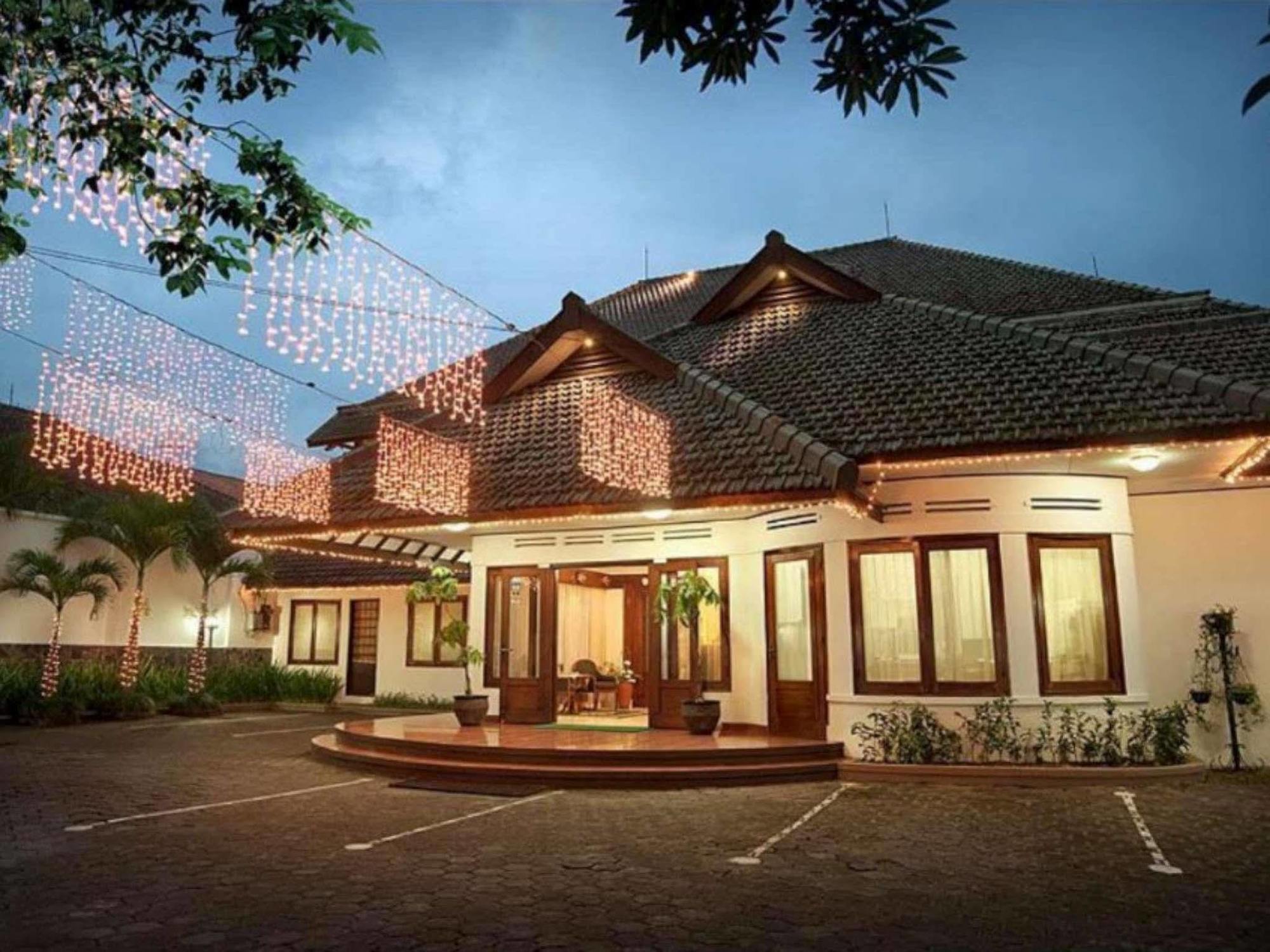 Paniisan Hotel Bandung Bagian luar foto